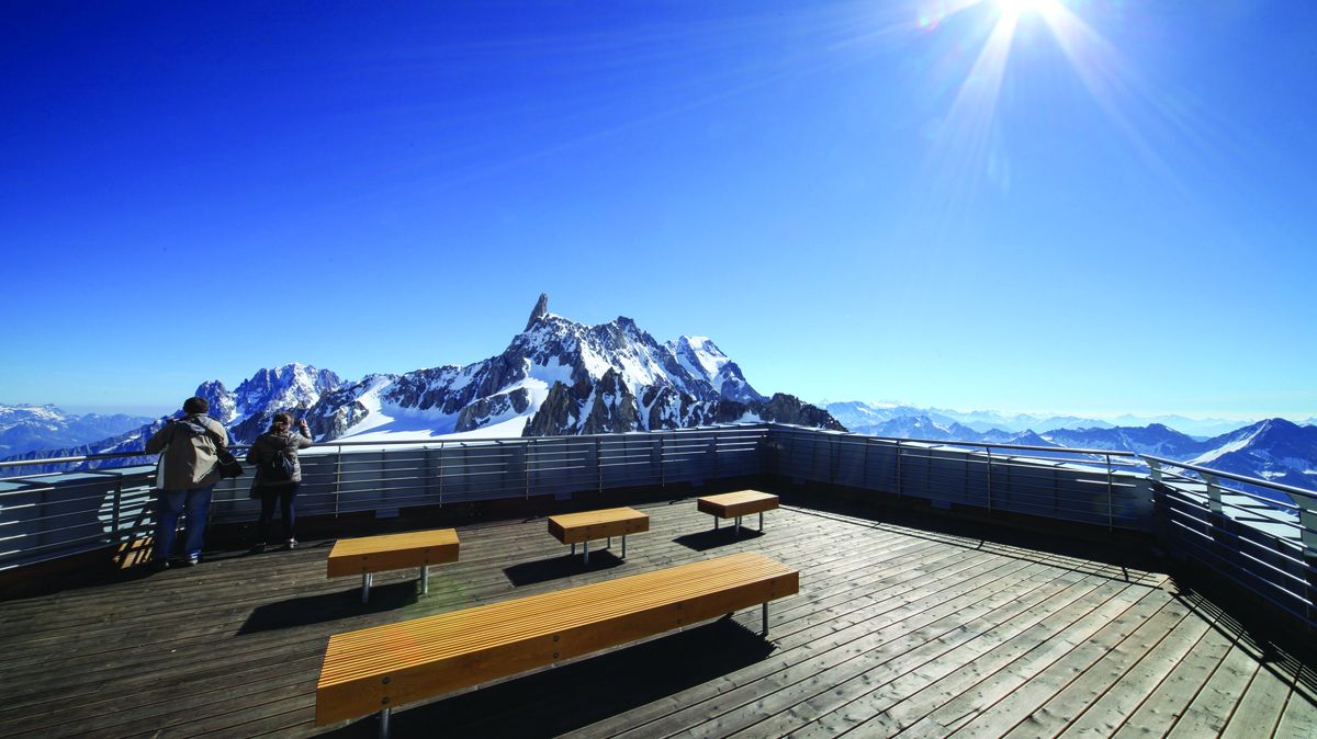 Mont Blanc se od roku 2021 snížil o dva metry